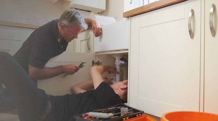 Professional burst pipe repair services in Crawfordsville, IA